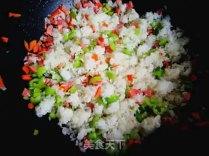 Make Pepper ham and sausage fried rice step 6