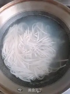 Make Noodles step 0