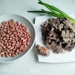 Make Peanut pig lung soup step 0