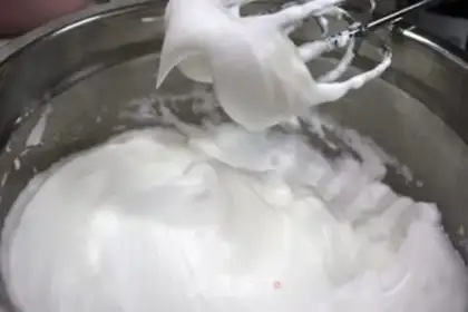 Make Chifeng Cake roll step 3