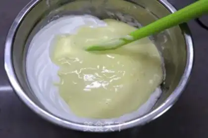Make Chifeng Cake roll step 5