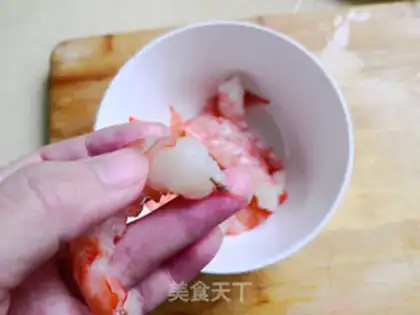 Make Shrimp face step 1