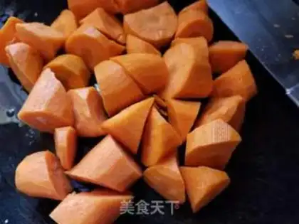 Make ♪ A potion of carrot chicken claw soup ♪ step 1