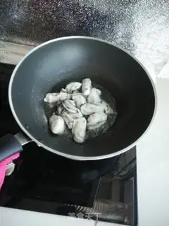 Make Fried eggs for pelicans step 5