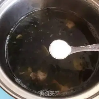 Make Shrimpball soup step 7