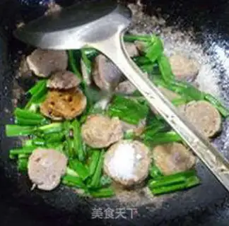 Make Garlic fried ribballs step 8