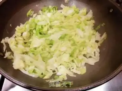 Make Chicken shrimp noodles step 5