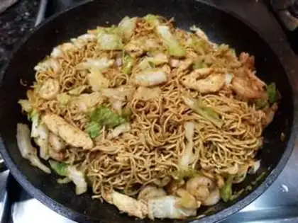 Make Chicken shrimp noodles step 12