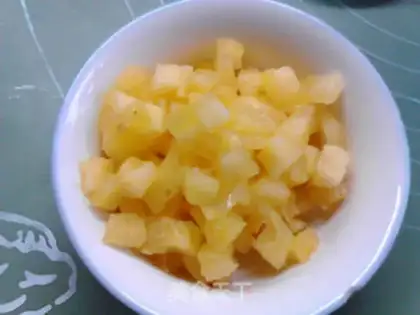 Make Pineapple fried rice step 4