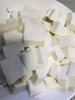 Make Tofu soup step 2