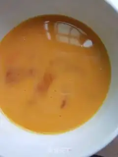 Make Purple egg soup step 1