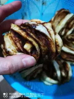 Make Sugar rolls step 0