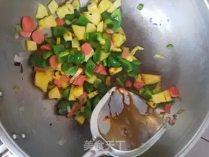 Make Pineapple ham and rice step 3