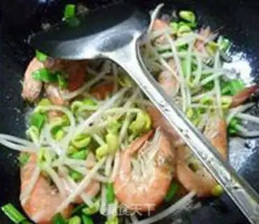 Make Shrimp sprouts step 6