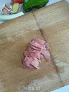 Make Spring fried meat step 2
