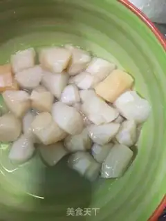 Make The cranberry scallop step 4