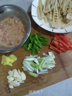 Make Spring fried meat step 6