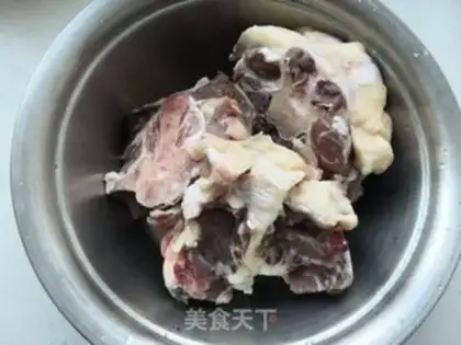 Make Porktail soup step 0