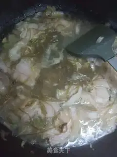 Make Sour pickle pork noodles step 5