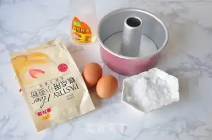 Make Six inches and two eggs in the air step 0