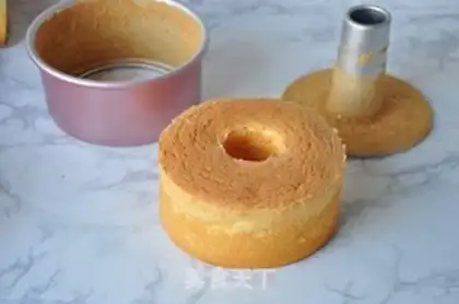 Make Six inches and two eggs in the air step 10