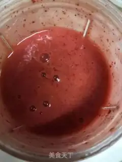 Make Strawberry bananas step 2