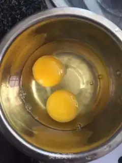 Make Tomato egg soup step 1