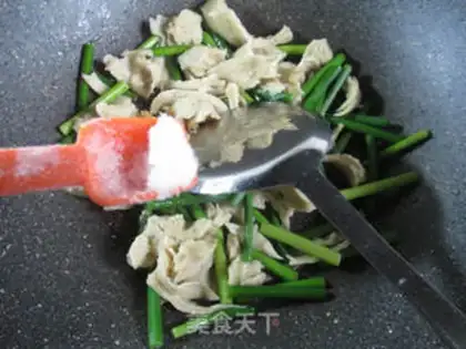 Make Garlic noodles step 6
