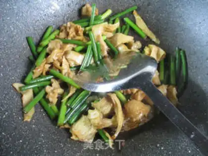 Make Garlic noodles step 7