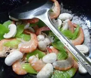 Make Fresh mushrooms and headless shrimp step 7