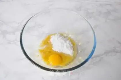 Make Banana Madeleine step 2
