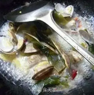 Make Sea laces with fried clams step 5