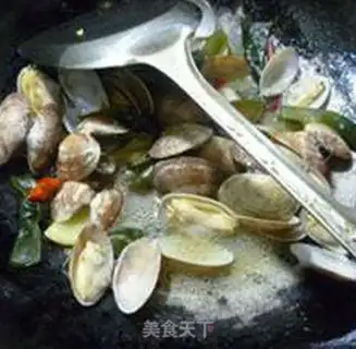 Make Sea laces with fried clams step 6