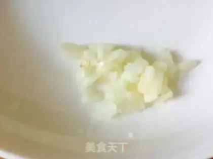 Make Clothes and egg soup step 2