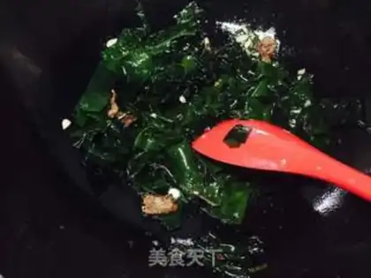 Make Clothes and egg soup step 5