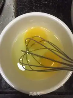 Make Golden fungus egg soup step 2