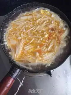 Make Golden fungus egg soup step 9