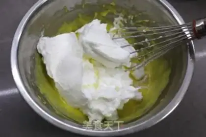 Make Strawberry butter twirl cake step 7
