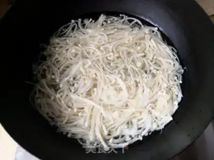 Make Sour soup, fat cow step 0