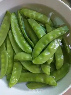 Make Fried Dutch beans step 0