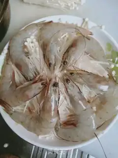 Make Golden pin mushroom shrimp step 1