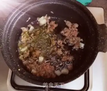 Make Sausage pasta step 1
