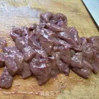 Make Soybean mushrooms fried pork liver step 2