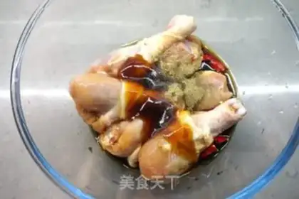 Make The fragrance of honey roasted chicken legs step 1