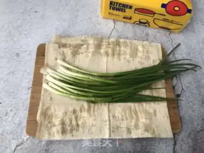 Make Onion noodles step 1