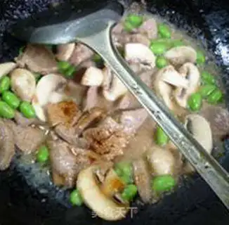 Make Soybean mushrooms fried pork liver step 12