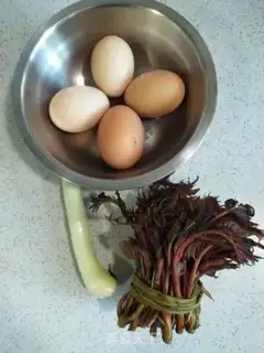 Make Eggs from the fragrance stand step 0