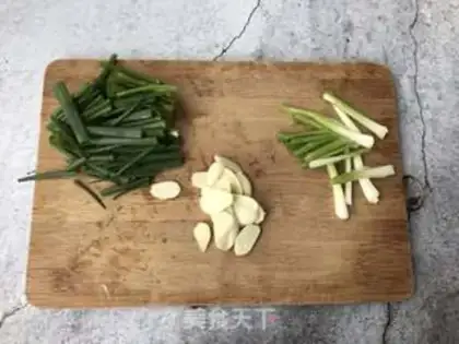 Make Onion noodles step 2