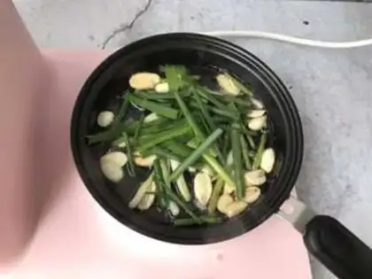 Make Onion noodles step 6