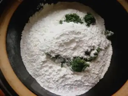 Make The pine balls, the yellow pack step 8